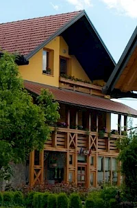 Kmetija ''Ob izviru Krupe''