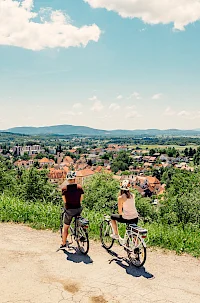 Fahrradpicknick in Bela krajina